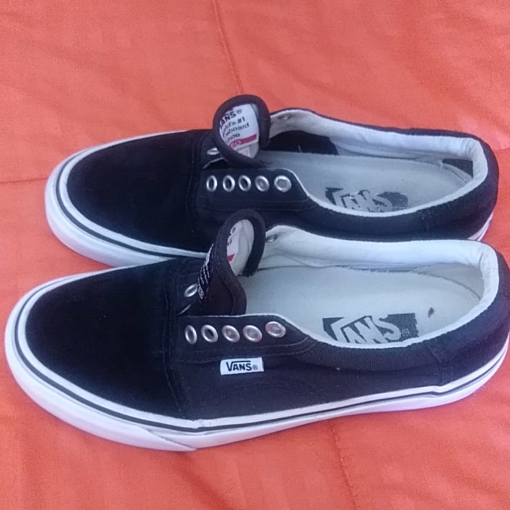 Vans - Picture 4 of 8